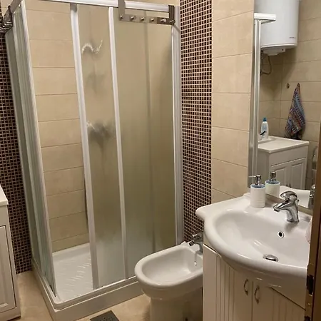 App Vesna شقة أوماغ