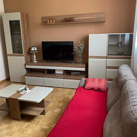 App Vesna Apartment *
